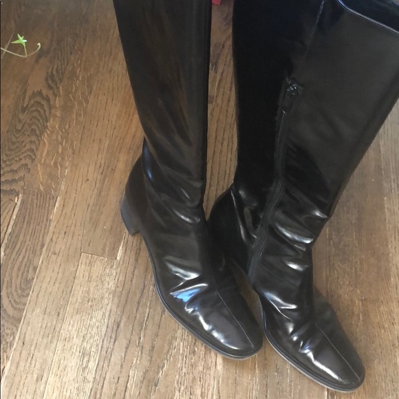Hugo Boss boots - Picture 3 of 3